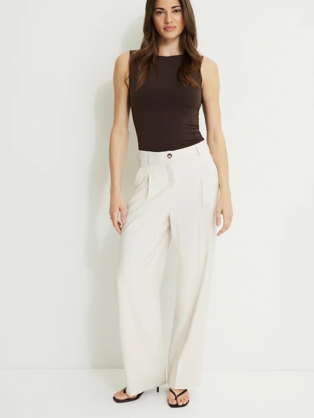 NWT Dynamite Pleated Straight Leg Twill Pants Polished Pearl Size 2